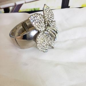 Silver Rhinestone flower bracelet